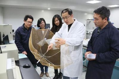 四十载初心如磐,扎根纺织智造服务国家重大战略需求--记上海市“四有”好教师(教书育人楷模)提名奖获得者、纺织学院教授陈南梁