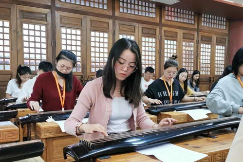 福建师范大学海外教育学院港澳台侨学生于龙人古琴举行活动