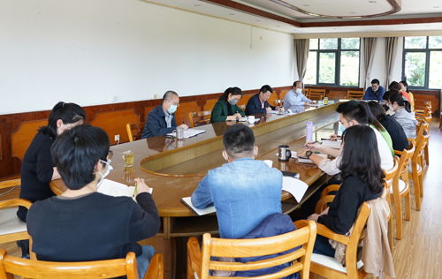 海外教育学院召开毕业生工作会